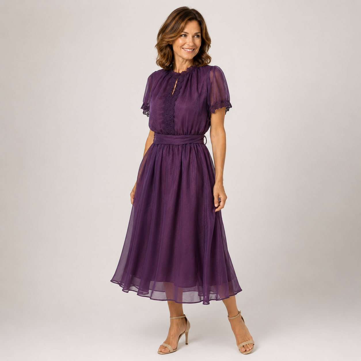 Flavia | Maxi Vestido con Escote en V y Borde de Encaje Chiffon