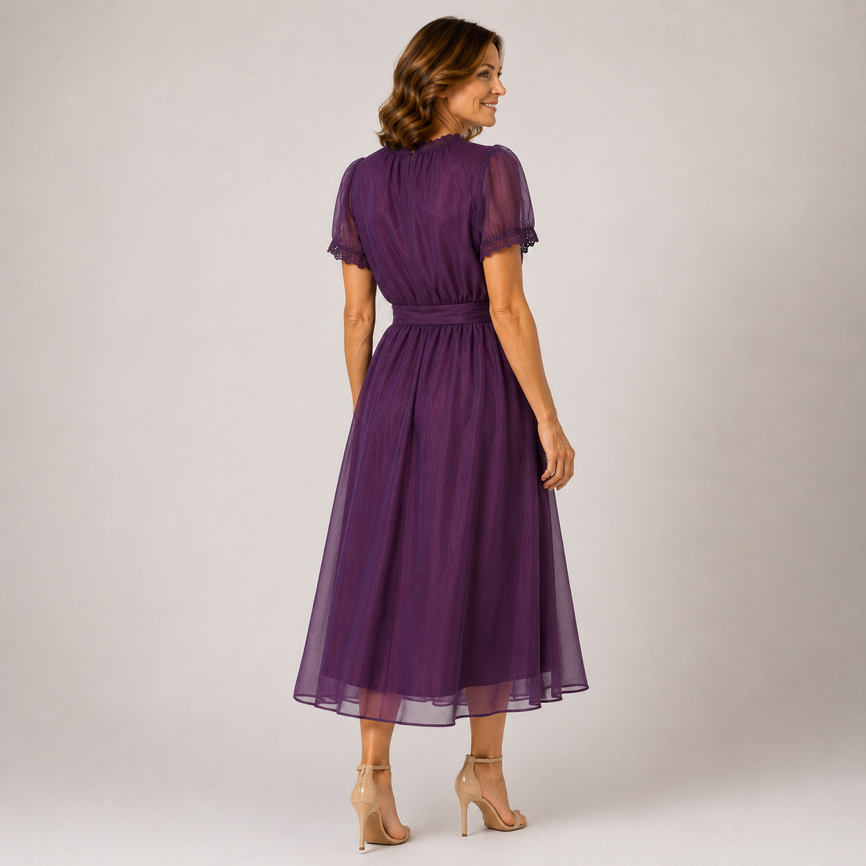 Flavia | Maxi Vestido con Escote en V y Borde de Encaje Chiffon