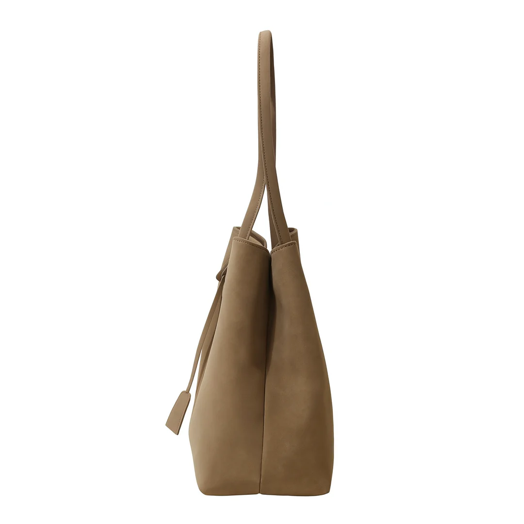 Kyadeeih | Bolso tote con estilo