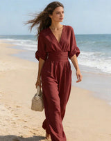 Daniela  Mono elegante de escote en V y pierna ancha